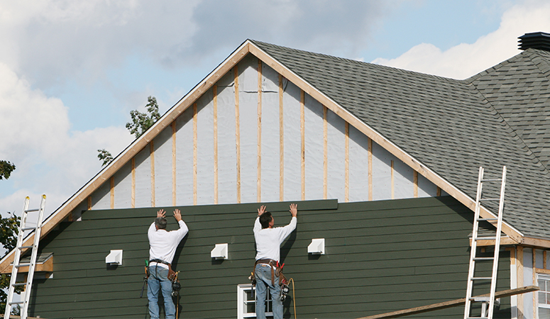 Replacement aluminium siding on Northeastern Wisconsin home