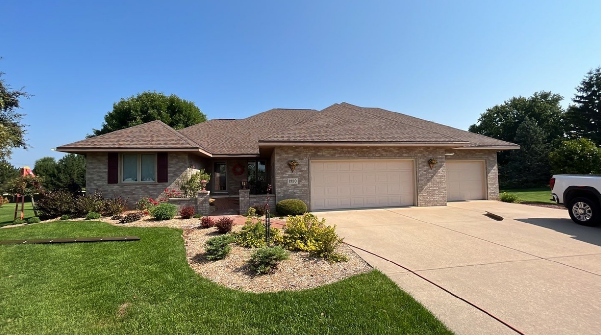 New Roof in Green Bay, WI, Using CertainTeed Northgate Shingles