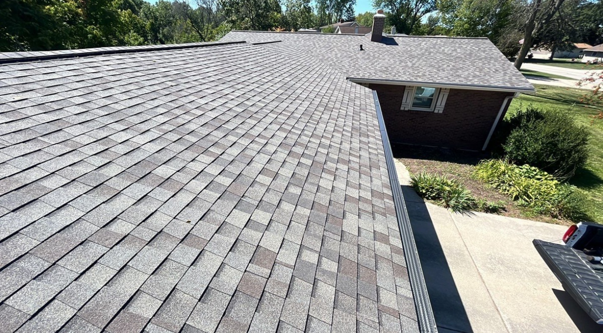 Weathered Wood Shingles Installed on Home in Green Bay, WI