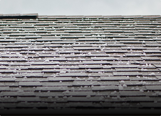 emergency roof repair for hail damage in green bay